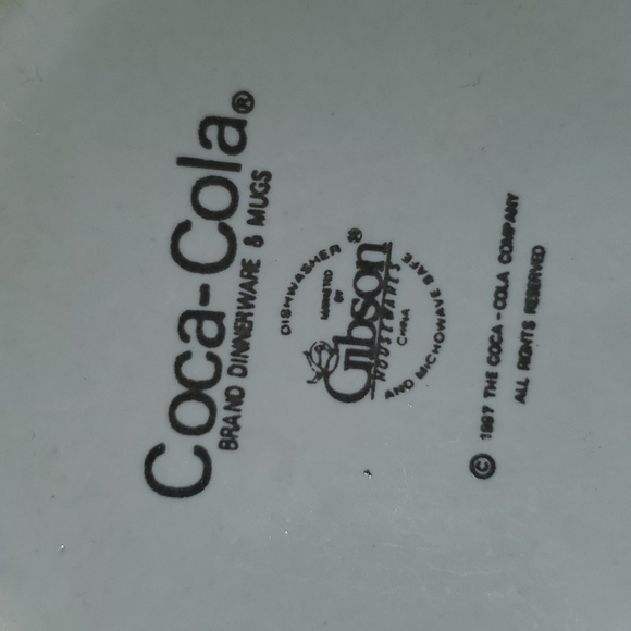 Coca-Cola GLASSWARE Collectibles  4 Glasses - Picture 3 of 10